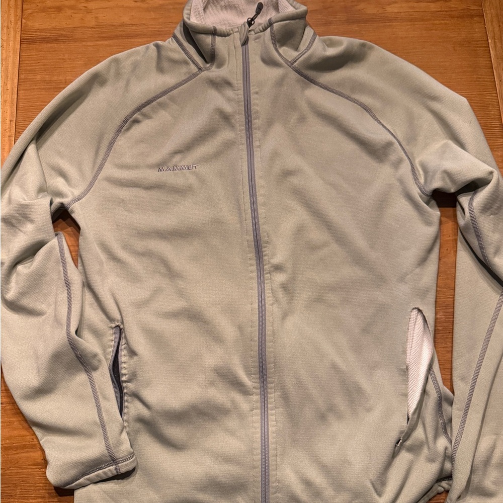 Mammut Light Gray zip sweater